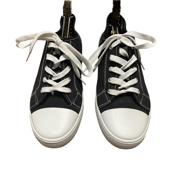 Womens Black and White Sneakers Sz 9 - Picture 2 of 6